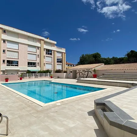 Confortable A Avec Garage - Fr-1-732-99 Apartment